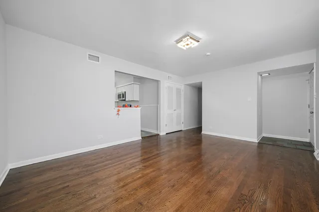 $209,000 | 615 East 156th Place, South Holland, IL 60473