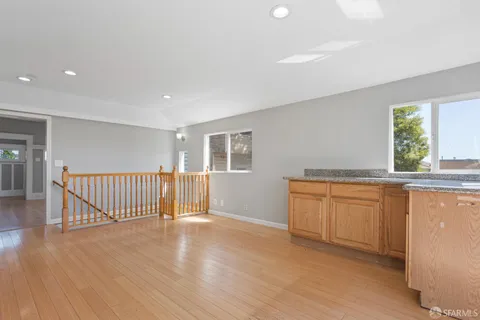 $1,399,000 | 759 Lakeview Avenue, San Francisco, CA 94112