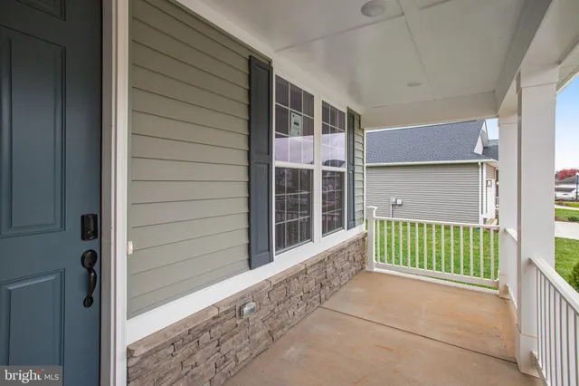 a house view with a outdoor space
