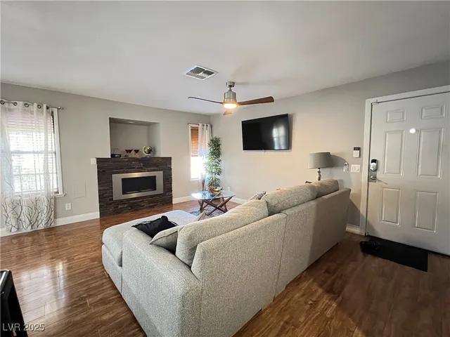 $2,300 | 6611 West Tropicana Avenue, Unit 201, Las Vegas, NV 89103