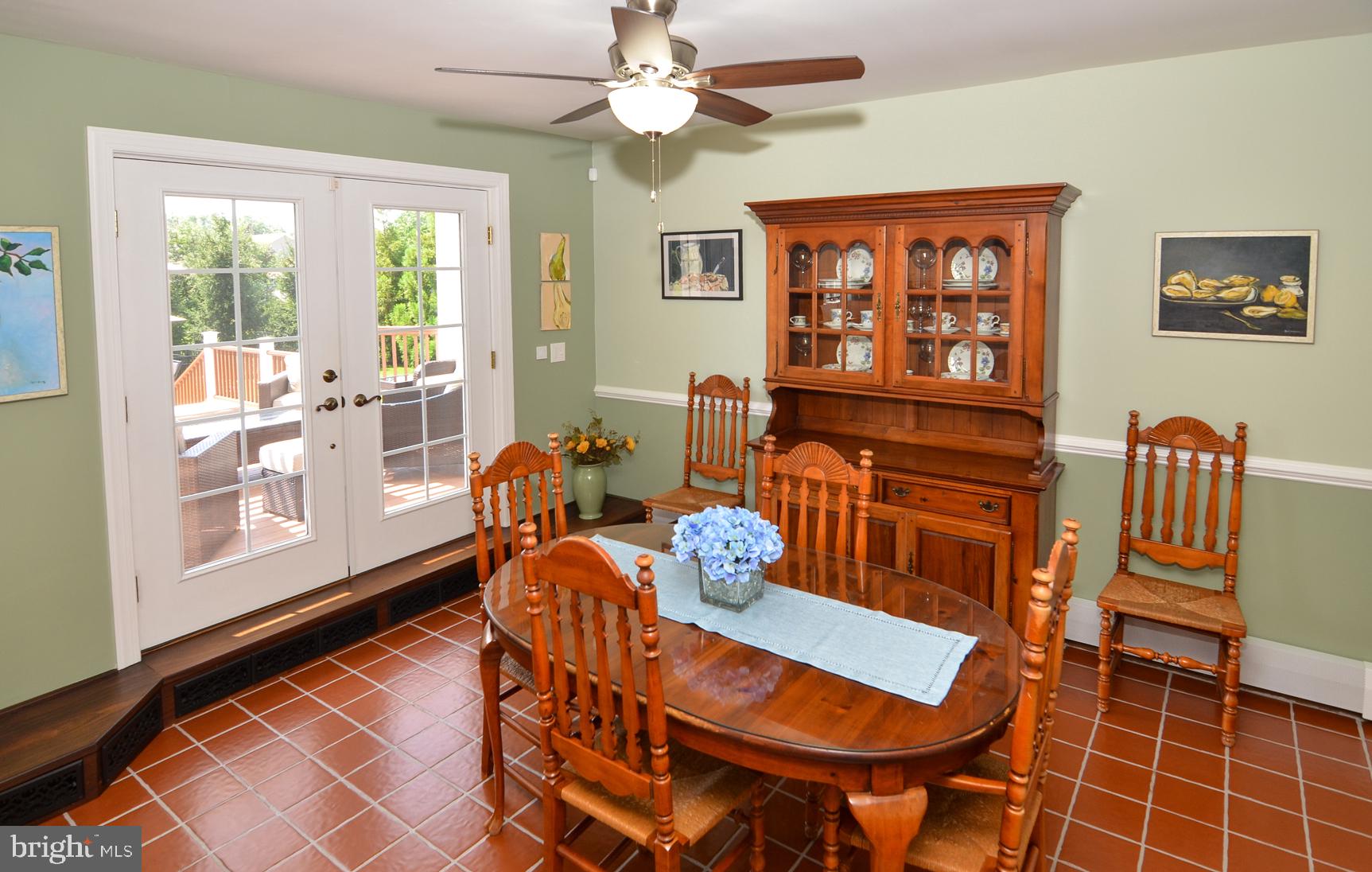 3 Aqua Terrace Hamilton, NJ 08620 - Photo 21 of 39 a dining room with furniture and window
