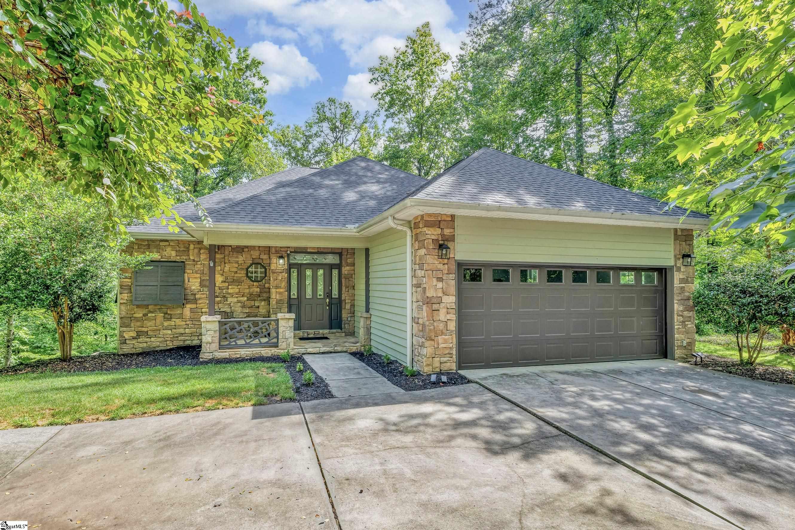 107 Blackfox Way Sunset, SC 29685 - Photo 1 of 48