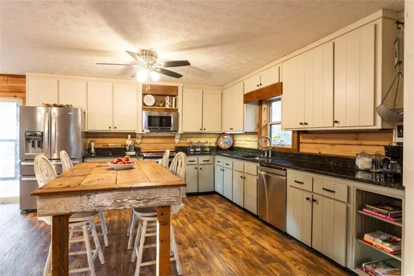 $799,000 | 2289 Camp Lane, Loganville, GA 30052