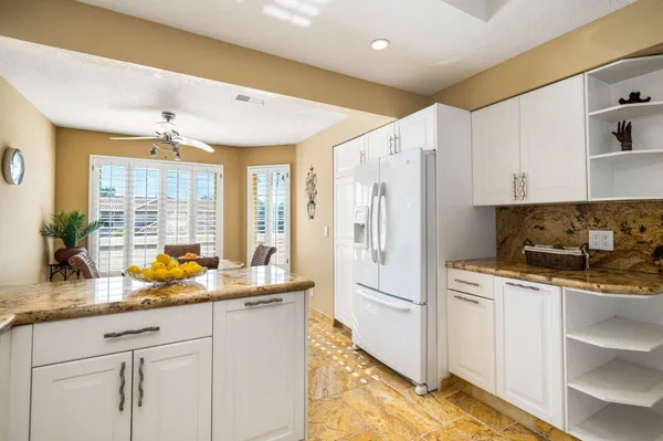 $545,000 | 684 Vista Lago Circle North, Palm Desert, CA 92211