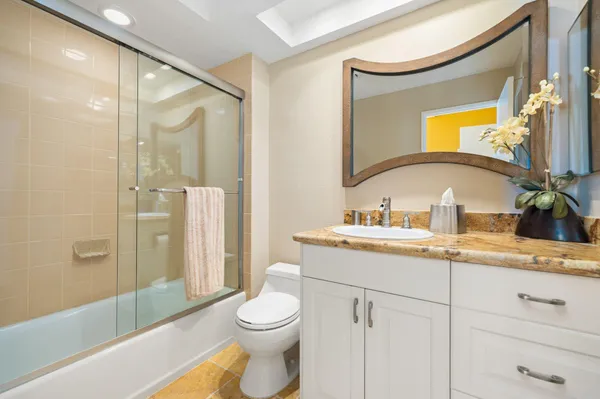 $545,000 | 684 Vista Lago Circle North, Palm Desert, CA 92211