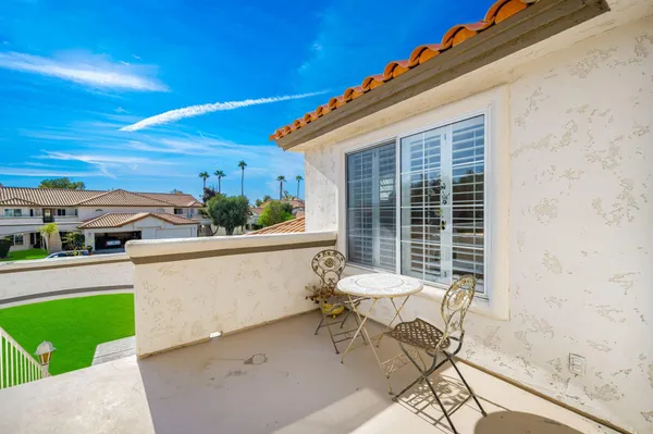 $545,000 | 684 Vista Lago Circle North, Palm Desert, CA 92211