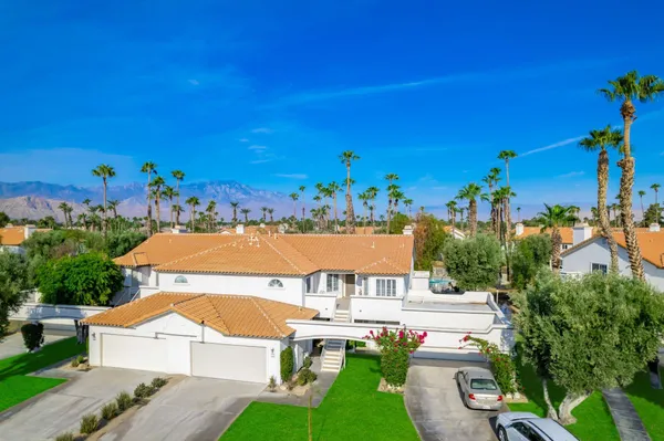 $545,000 | 684 Vista Lago Circle North, Palm Desert, CA 92211