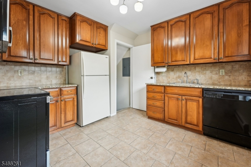 768 Springfield Avenue, Unit D3 Summit, NJ 07901 - Photo 10 of 23 Gallery Image 10