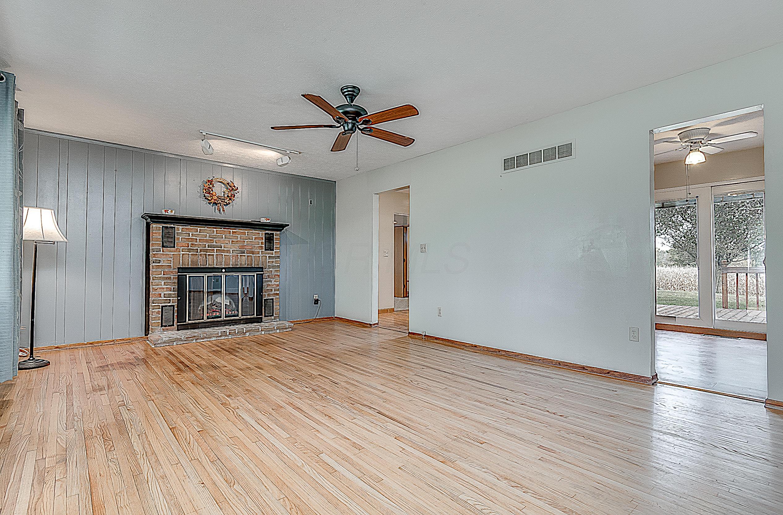 10529 York Road Southwest Etna, OH 43062 - Photo 5 of 44