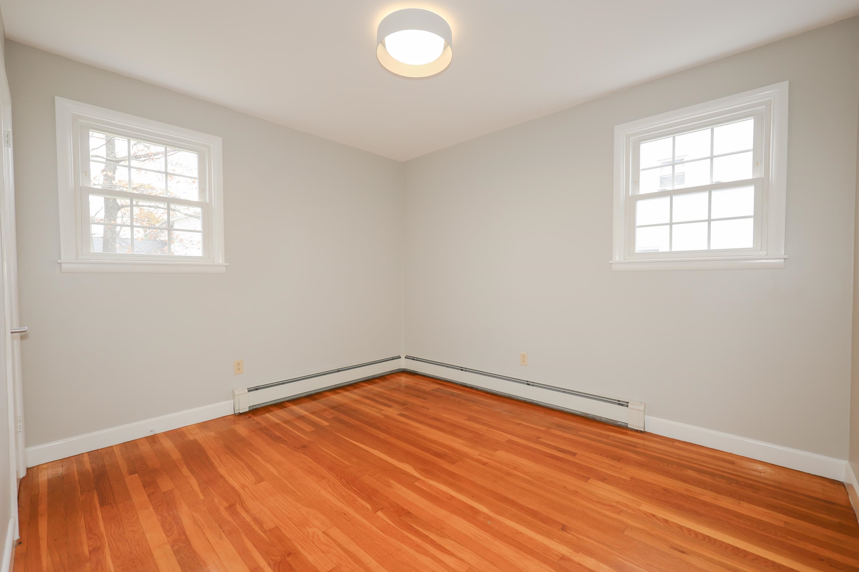 51 Celeste Street Manchester, NH 03103 - Photo 6 of 8 Gallery Image 6