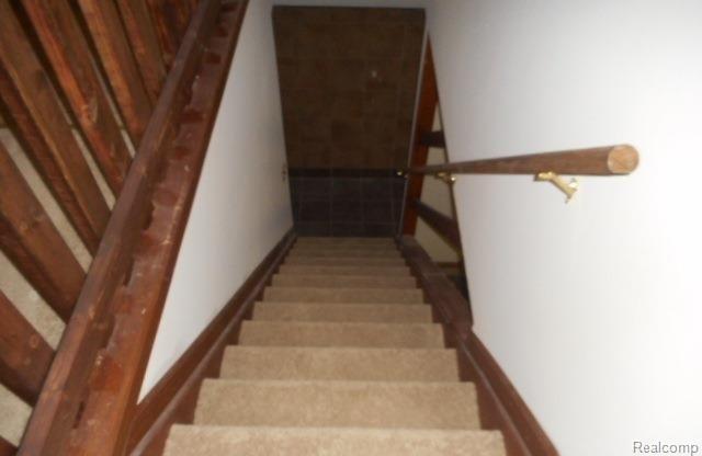 3565 Gregory Road Lake Orion, MI 48359 - Photo 34 of 39 DSCN3416.jpg