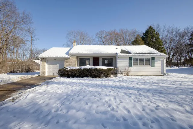 $324,900 | 3080 North Brookfield Road, Brookfield, WI 53045