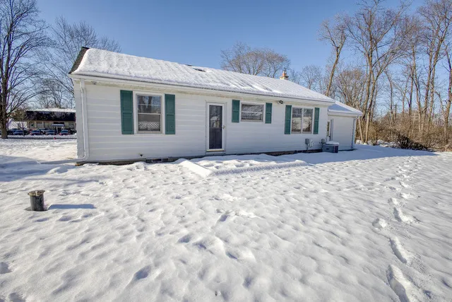 $310,000 | 3080 North Brookfield Road, Brookfield, WI 53045