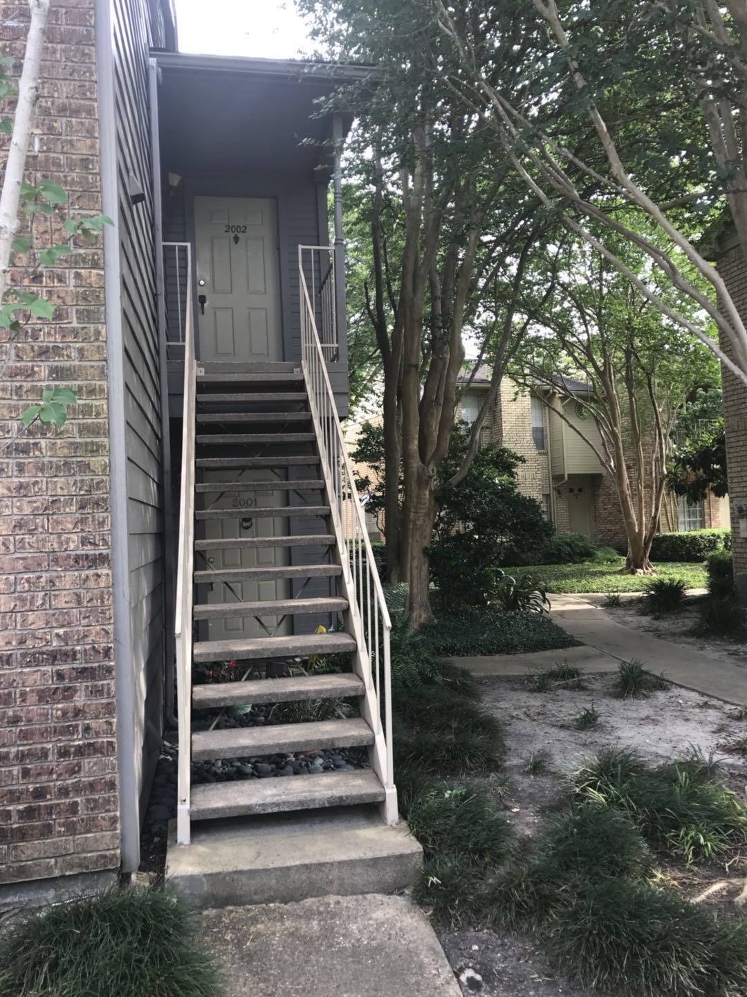 1515 Sandy Springs Road, Unit 2002 Houston, TX 77042 - Photo 3 of 19 a view of entryway with outdoor area