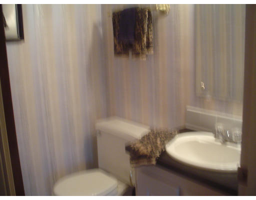 33 Spit Brook Road, Unit A 11 Nashua, NH 03060 - Photo 10 of 12 Gallery Image 10