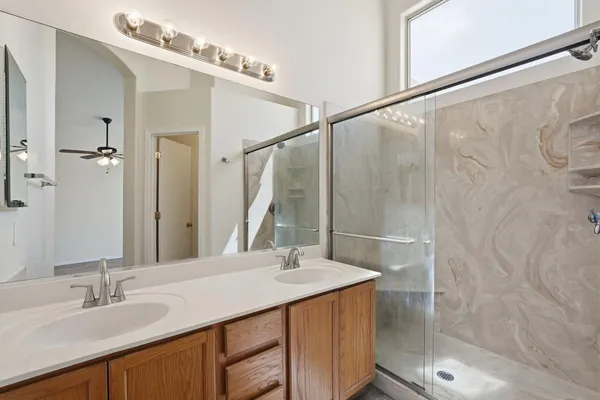 $2,050 | 8621 West Shaw Butte Drive, Peoria, AZ 85345