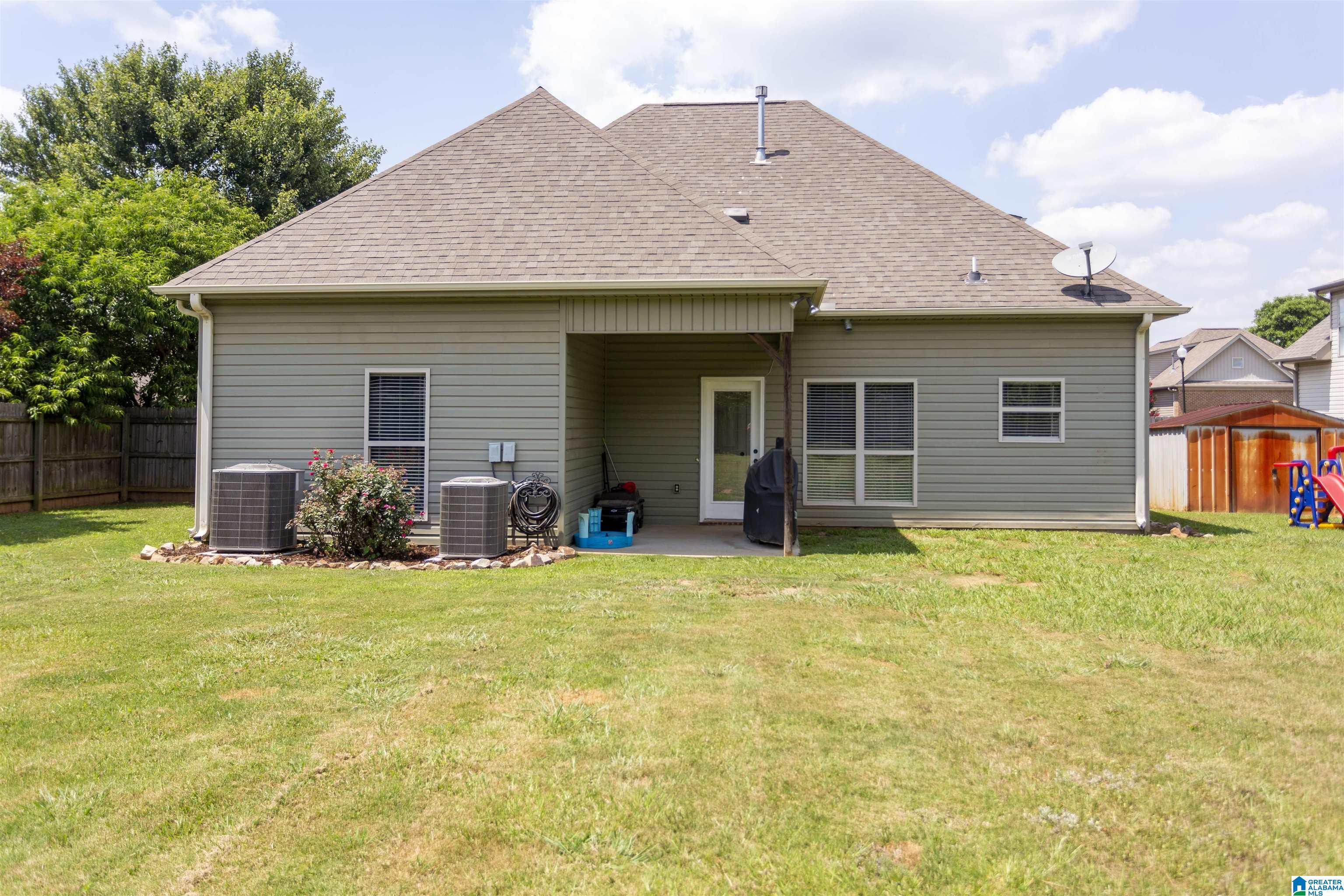 103 Falling Waters Lane Alabaster, AL 35114 - Photo 31 of 35