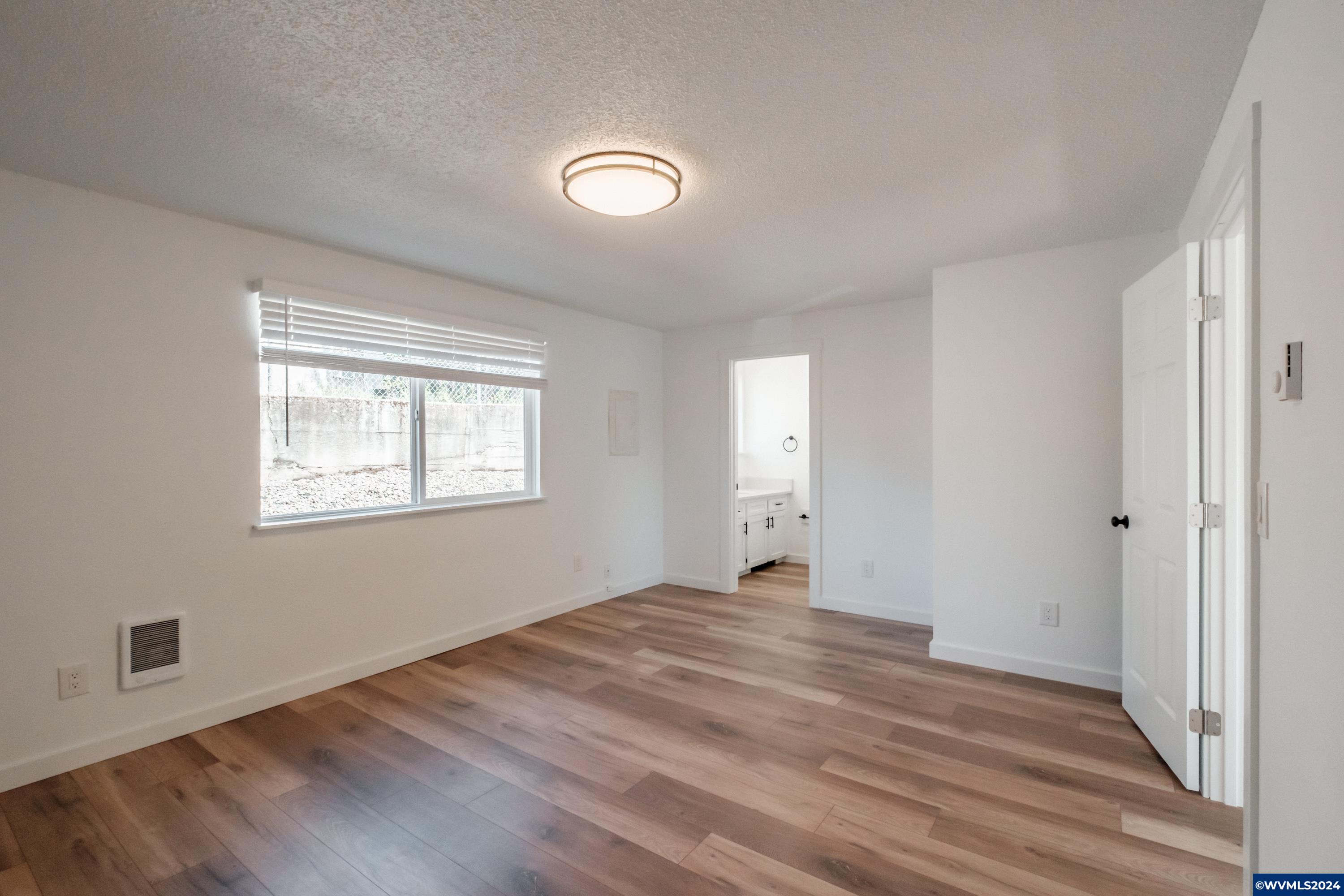 175 Northeast Fern Court Dallas, OR 97338 - Photo 13 of 25