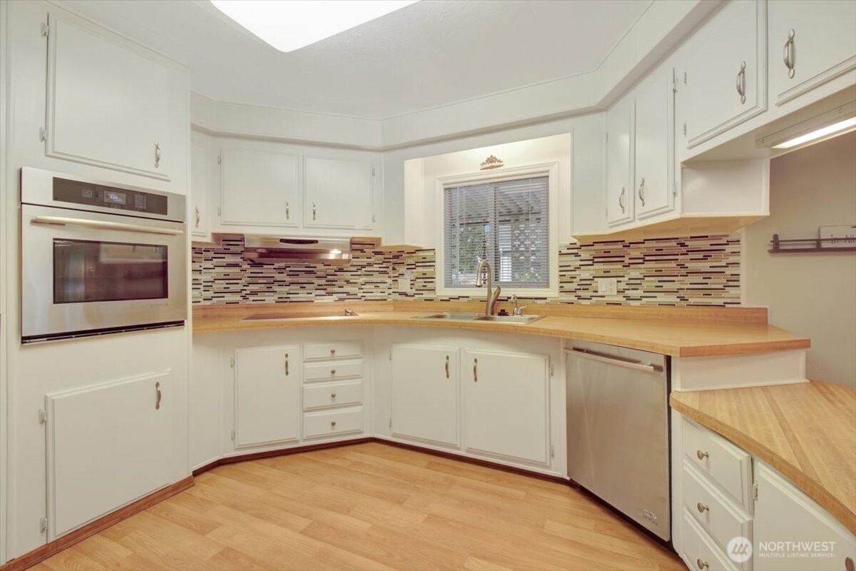 815 124th Street Southwest, Unit 52 Everett, WA 98204 - Photo 11 of 40