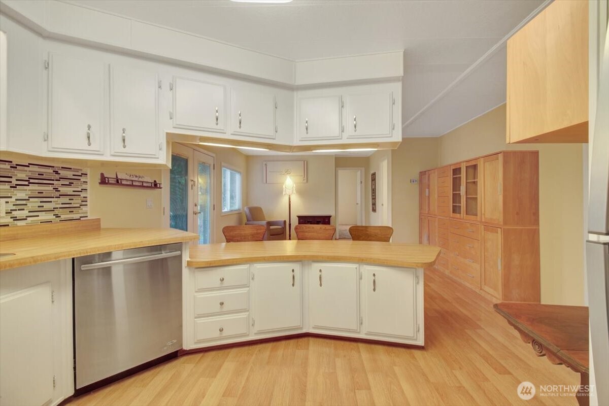 815 124th Street Southwest, Unit 52 Everett, WA 98204 - Photo 12 of 40