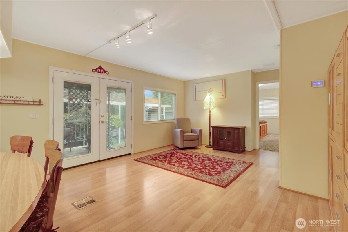 815 124th Street Southwest, Unit 52 Everett, WA 98204 - Photo 15 of 40