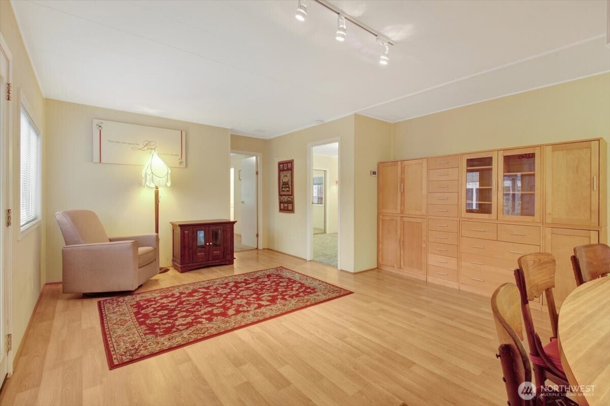 815 124th Street Southwest, Unit 52 Everett, WA 98204 - Photo 16 of 40