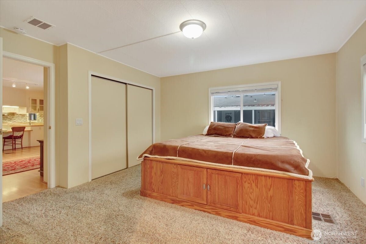 815 124th Street Southwest, Unit 52 Everett, WA 98204 - Photo 18 of 40