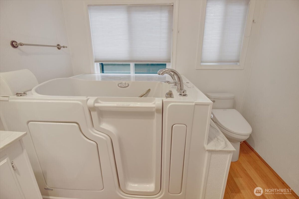 815 124th Street Southwest, Unit 52 Everett, WA 98204 - Photo 22 of 40