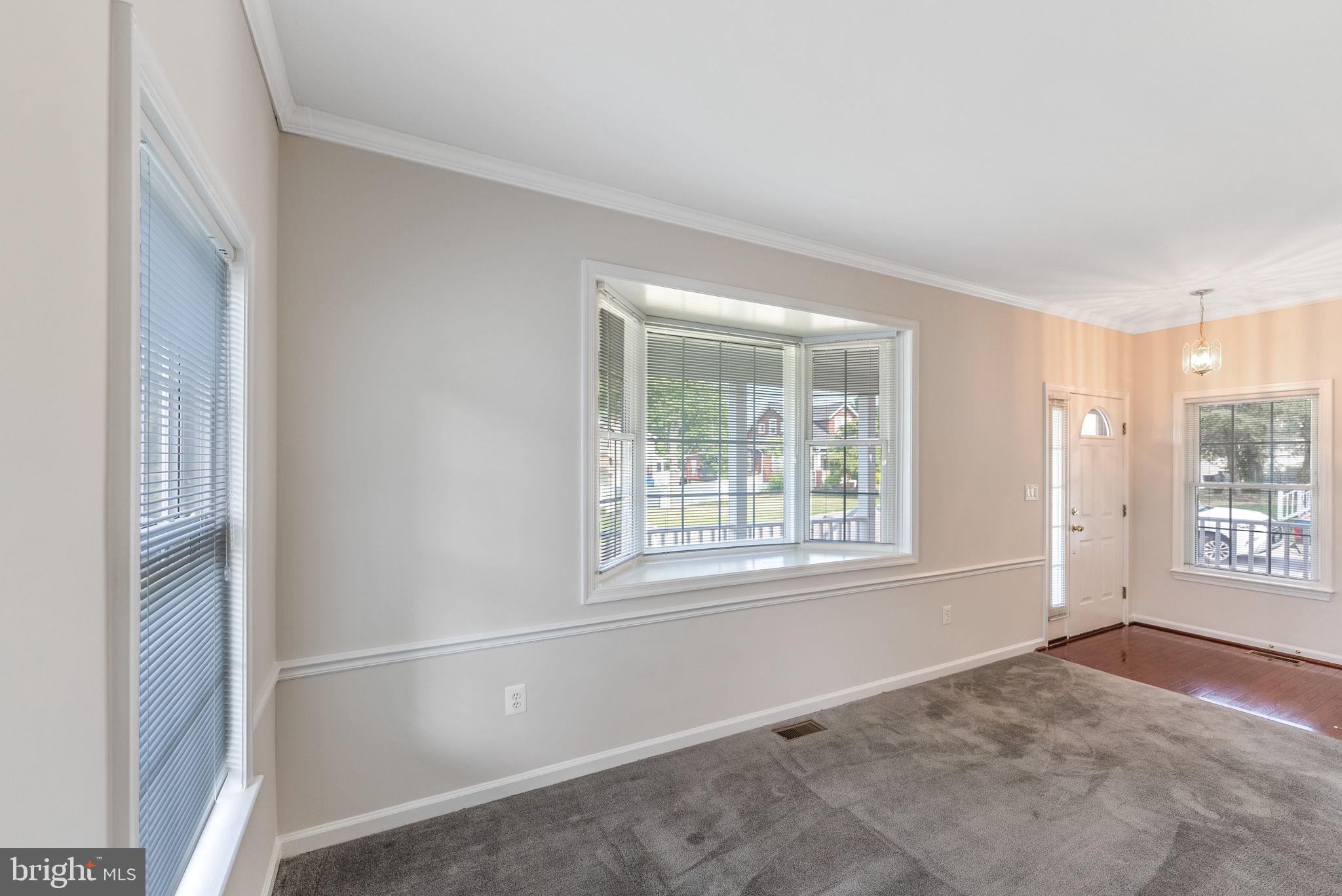 9403 North Laurel Road Laurel, MD 20723 - Photo 9 of 49 Bay window