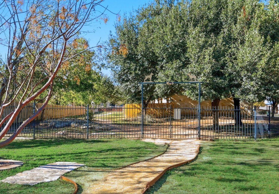 13420 Lyndhurst Street, Unit 807 Austin, TX 78717 - Photo 31 of 33 a view of a park