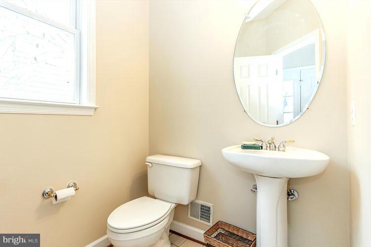 2500 Brenton Point Drive Reston, VA 20191 - Photo 17 of 30 Bath