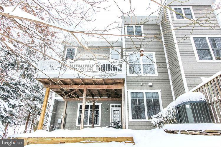 2500 Brenton Point Drive Reston, VA 20191 - Photo 29 of 30 Exterior (Rear)