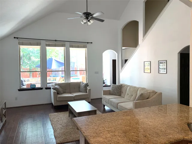 $3,950 | 14 Pleasant Point Place, Spring, TX 77389