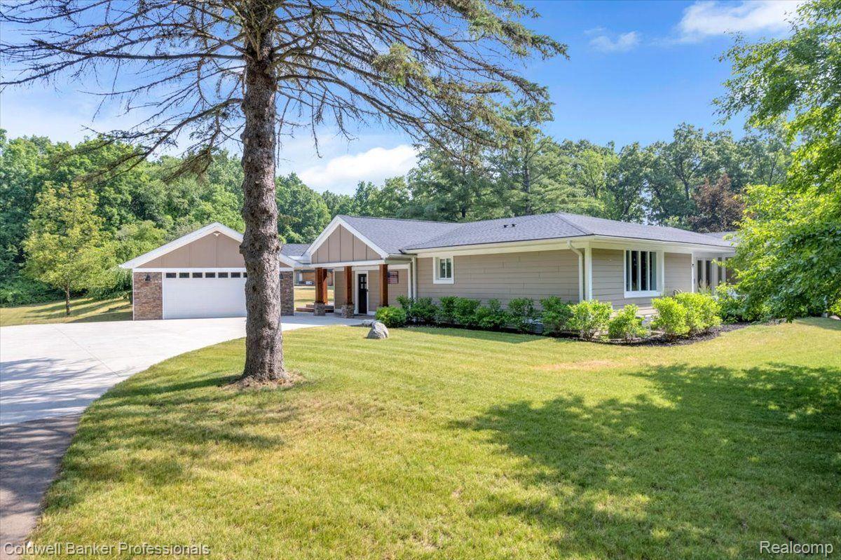 5490 Waldon Road Clarkston, MI 48348 - Photo 3 of 59 Gallery Image 3