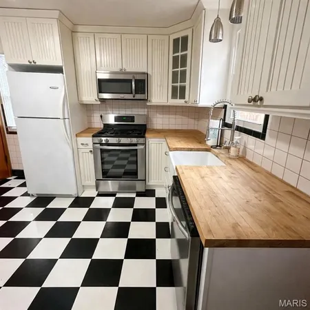 $1,575 | 2512 Tamm Avenue, St. Louis, MO 63139