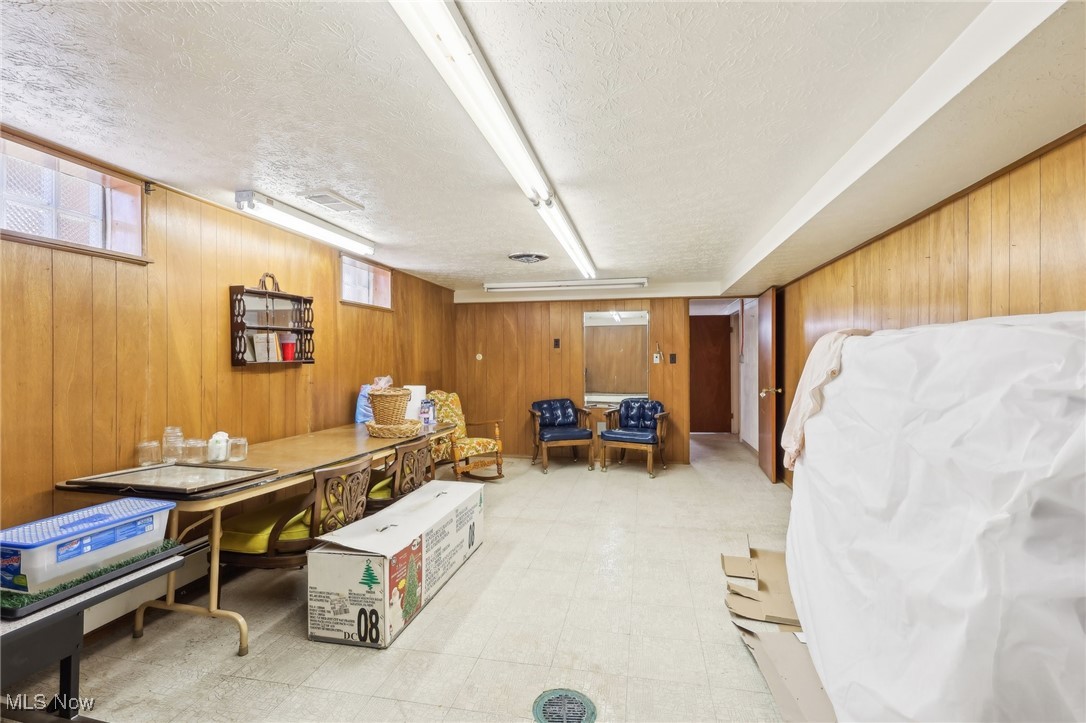 13630 Cedar Road Cleveland, OH 44118 - Photo 19 of 28