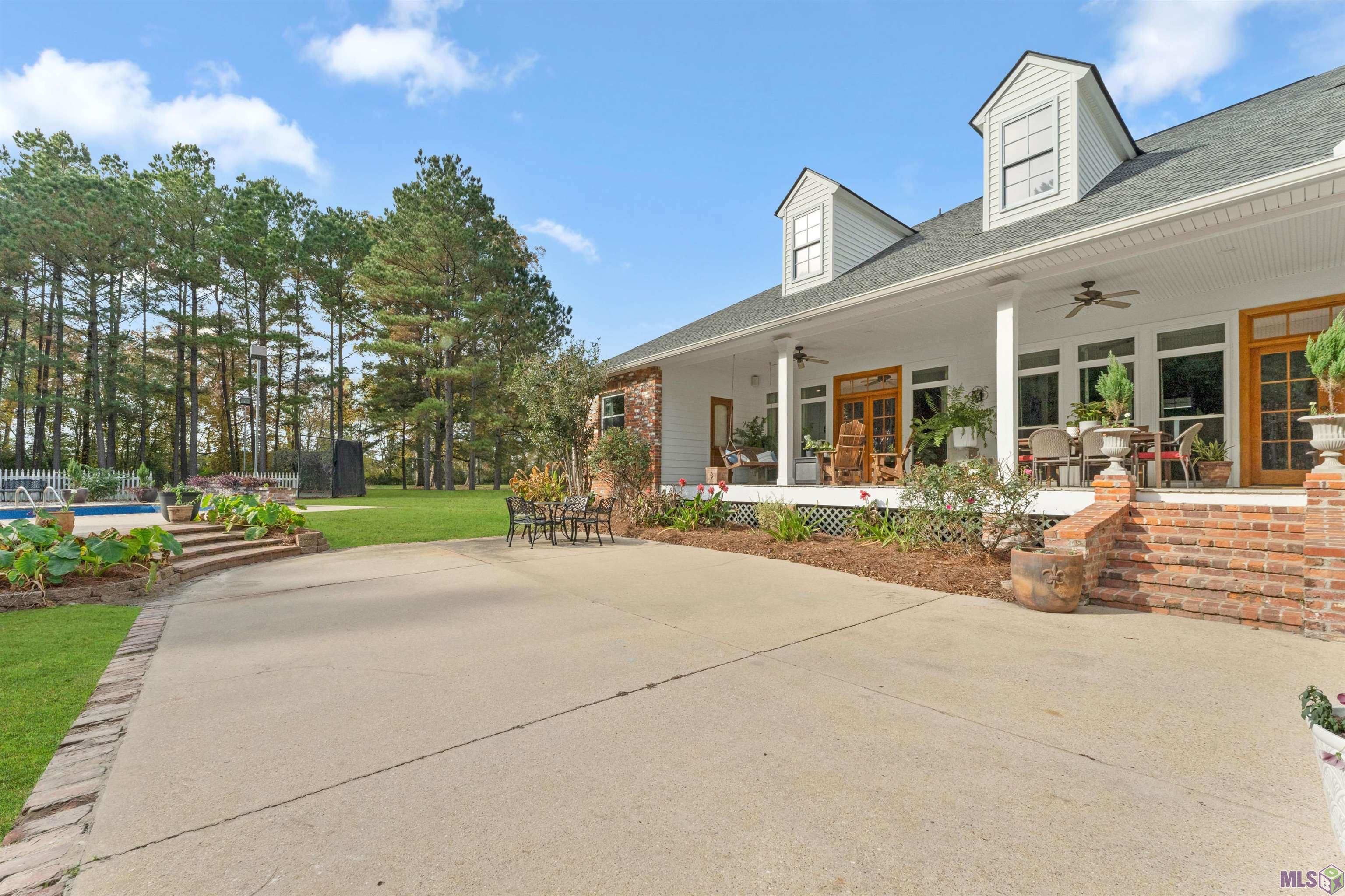 979 Thompson Road Slaughter, LA 70777 - Photo 11 of 60