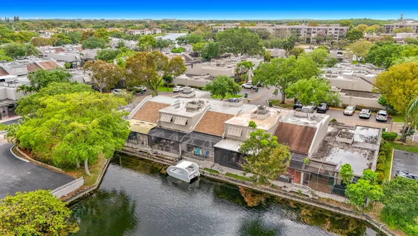 $3,350 | 11313 Northwest 15th Street, Pembroke Pines, FL 33026