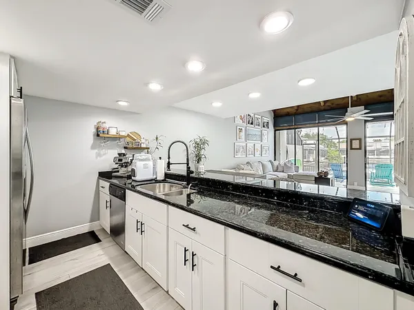 $3,350 | 11313 Northwest 15th Street, Pembroke Pines, FL 33026