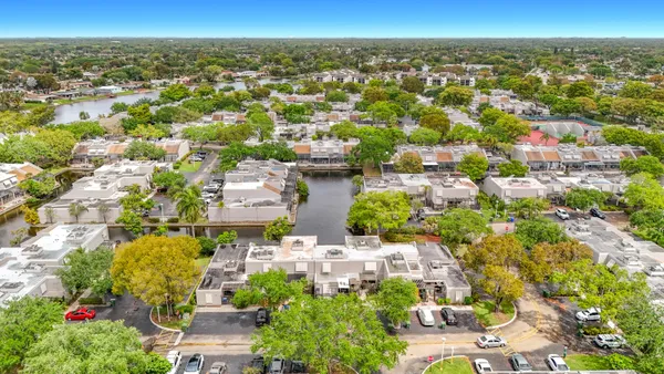 $3,350 | 11313 Northwest 15th Street, Pembroke Pines, FL 33026