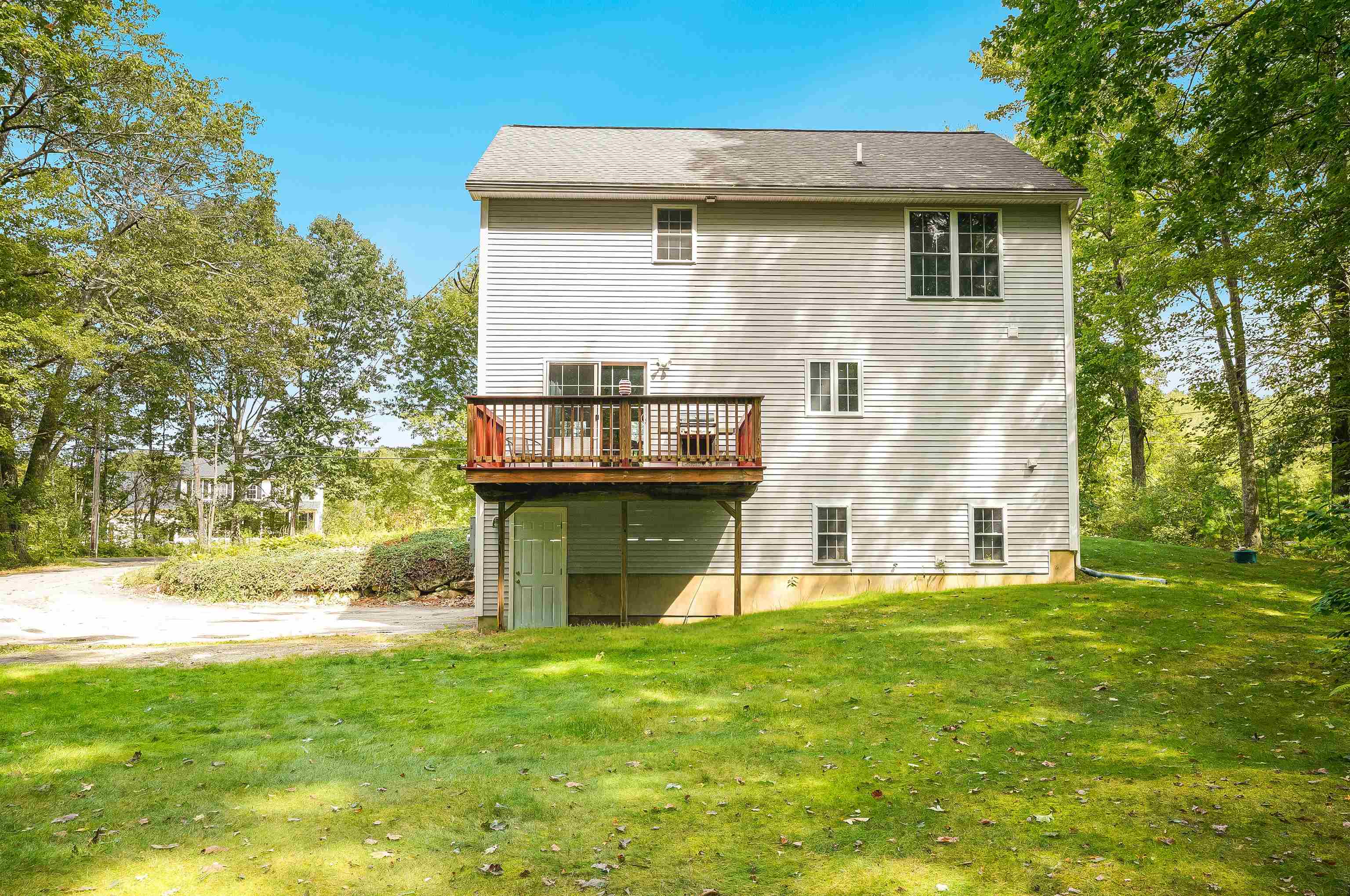 266 Center Hill Road Epsom, NH 03234 - Photo 31 of 44