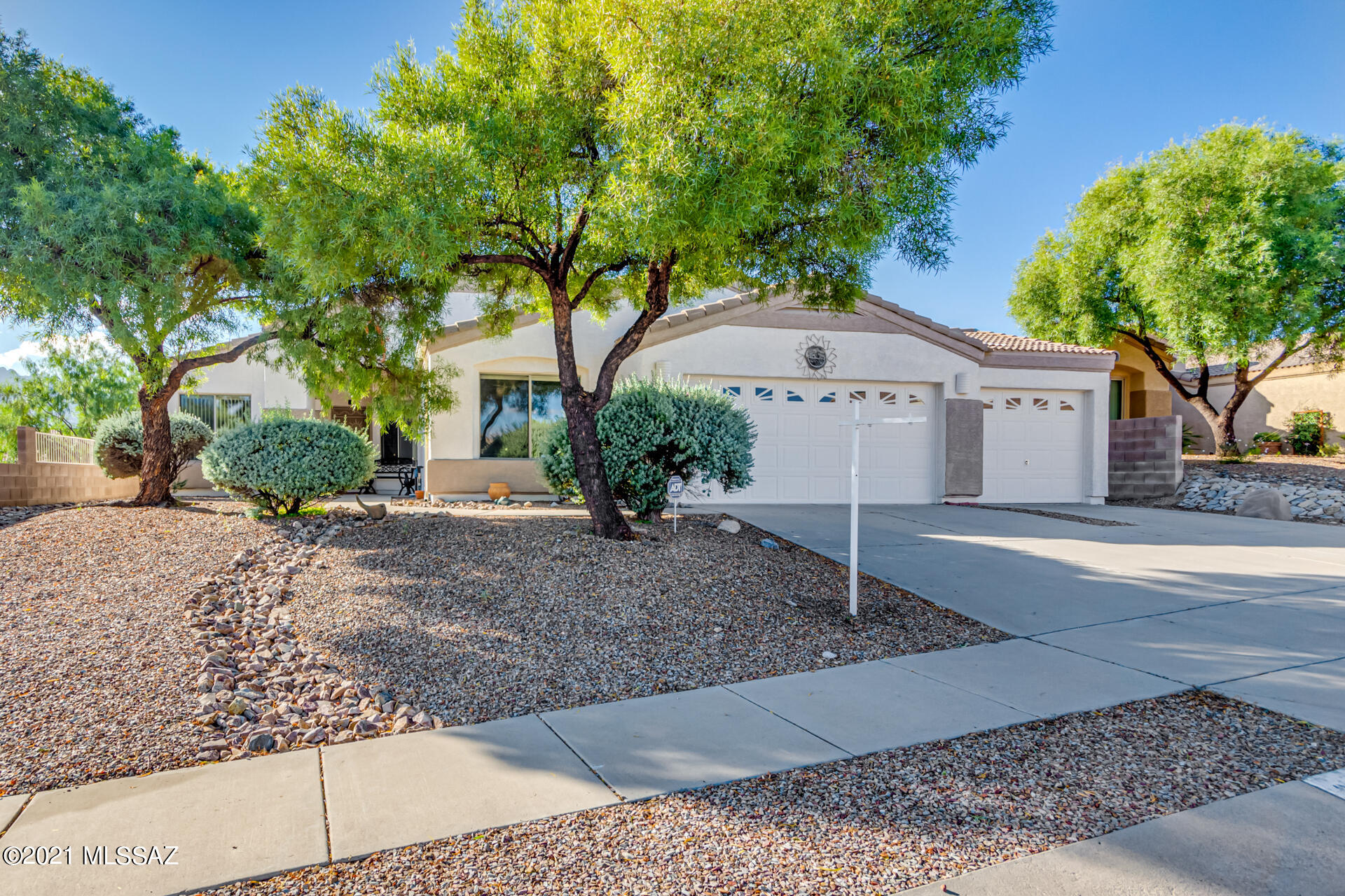 355 West Greys Road Tucson, AZ 85737 - Photo 2 of 25