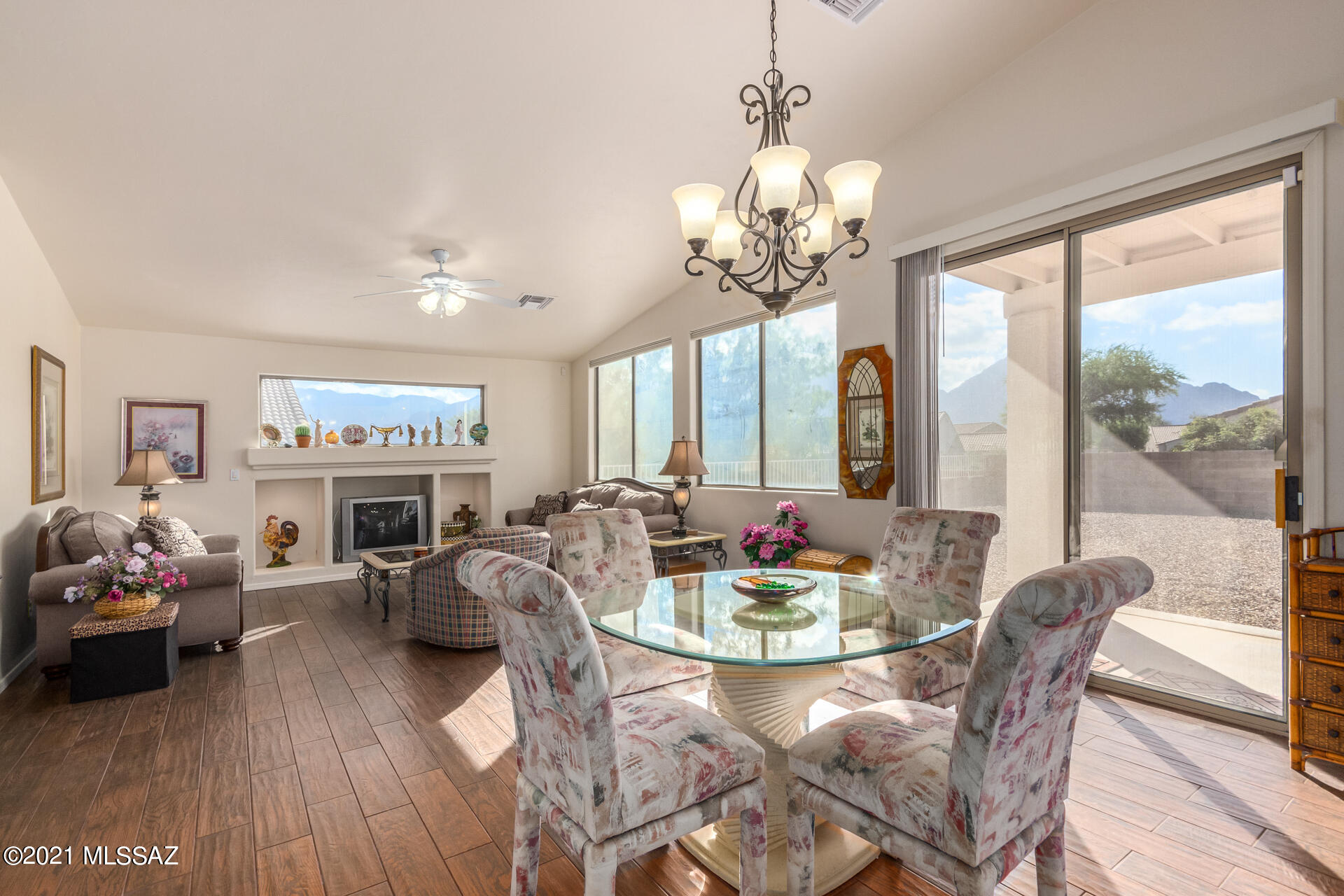 355 West Greys Road Tucson, AZ 85737 - Photo 7 of 25
