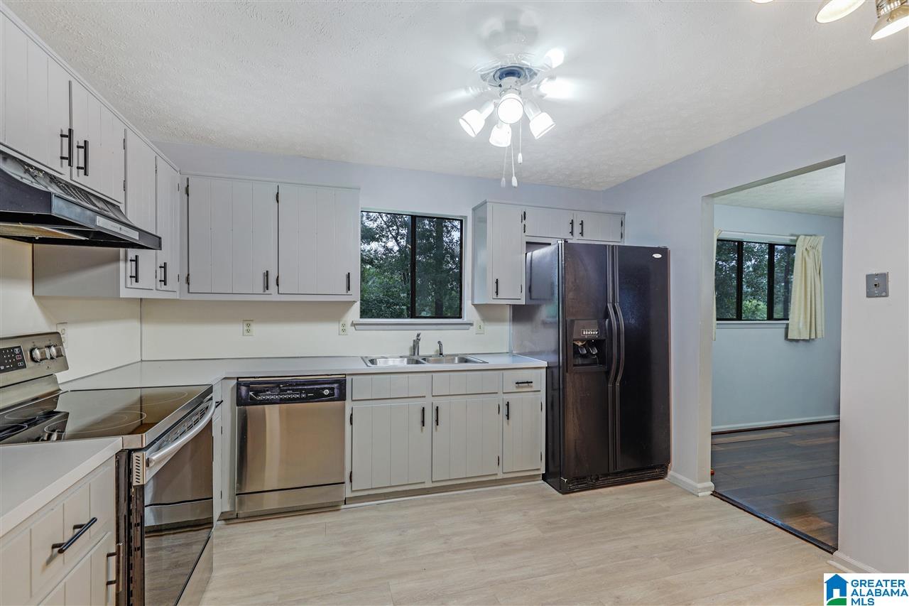 5354 Dixieland Road Birmingham, AL 35210 - Photo 12 of 30