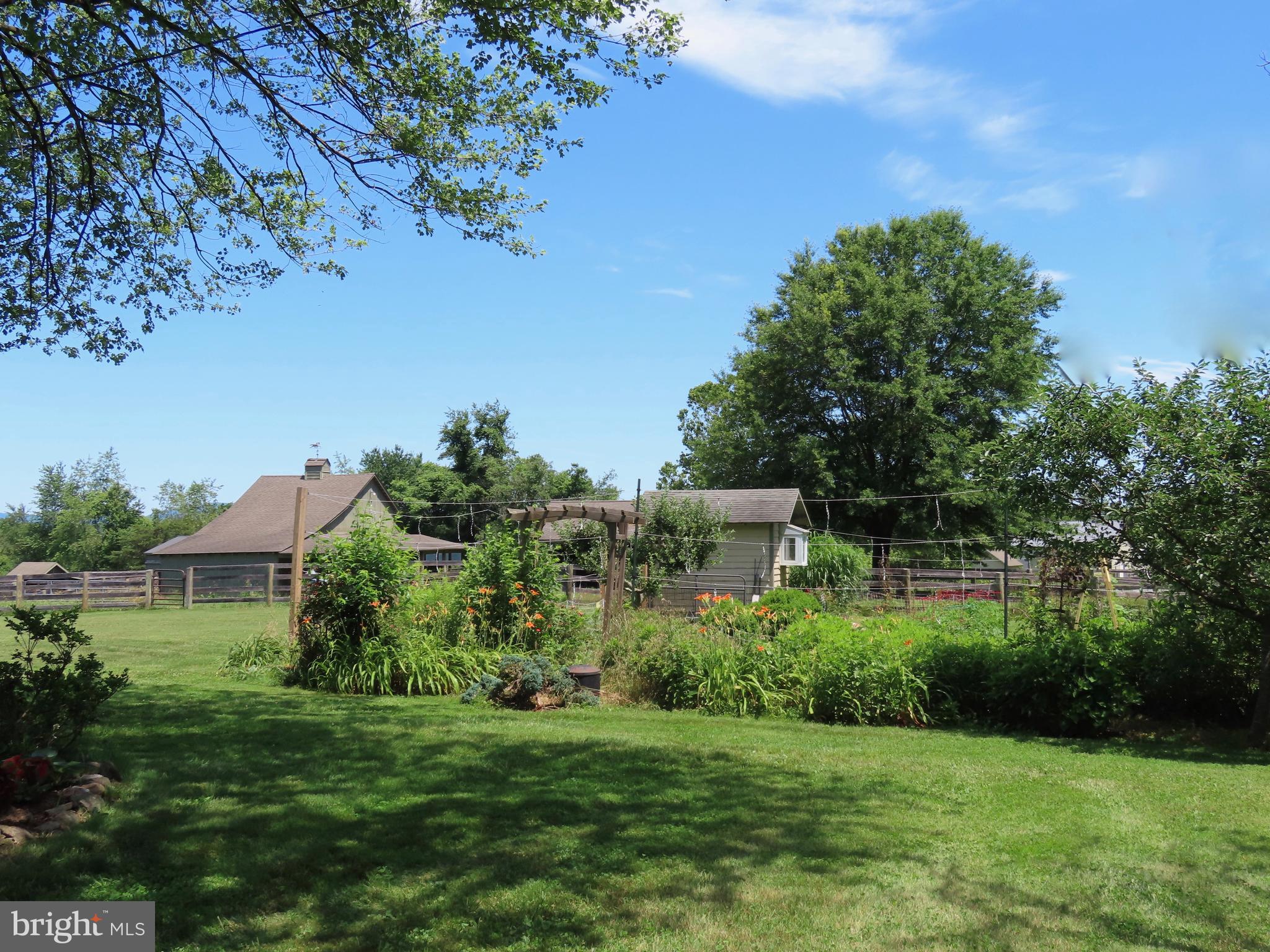 369 Hinsons Ford Road Amissville, VA 20106 - Photo 17 of 50 Garden in the side yard