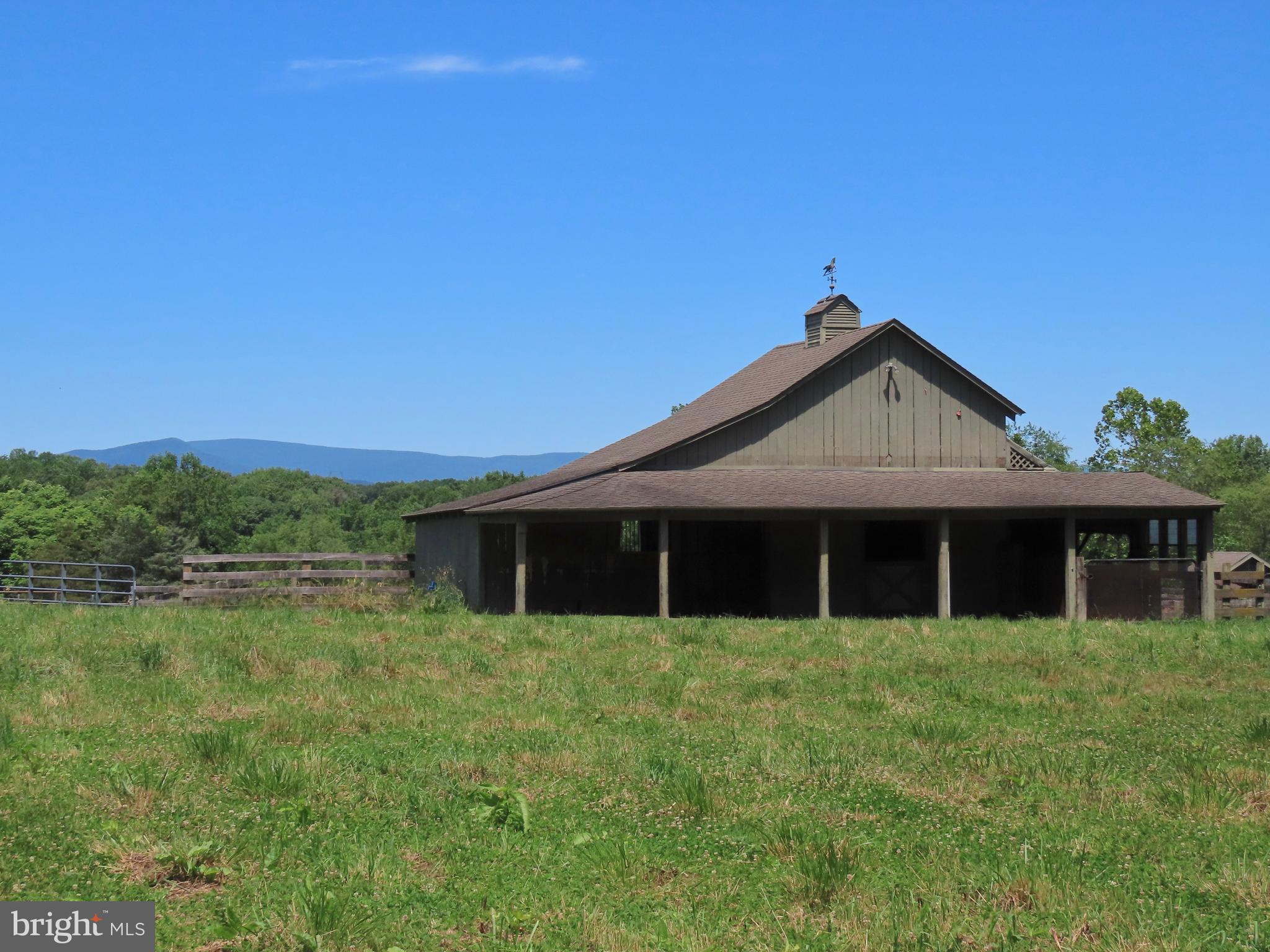 369 Hinsons Ford Road Amissville, VA 20106 - Photo 8 of 50 24' X 36' Barn and mountain view