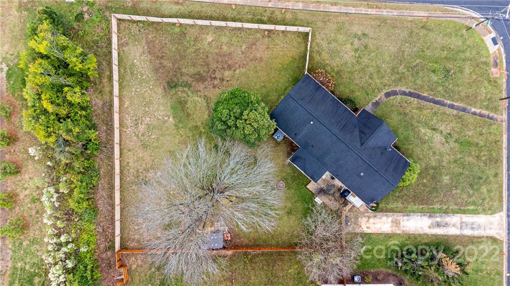 5200 Londonderry Road Charlotte, NC 28210 - Photo 26 of 28 an aerial view of a house with a yard