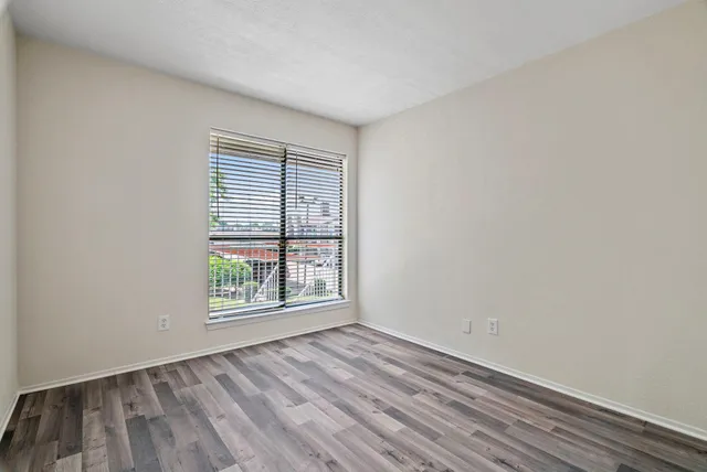 $89,900 | 6633 West Airport Boulevard, Unit 916, Houston, TX 77035