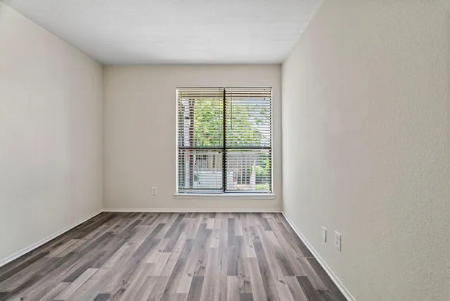 $89,900 | 6633 West Airport Boulevard, Unit 916, Houston, TX 77035