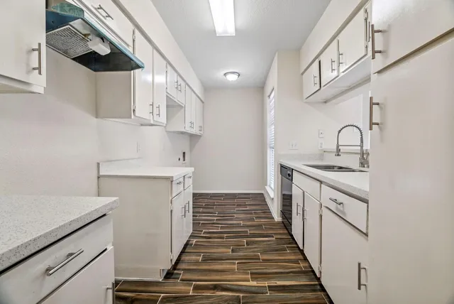 $89,900 | 6633 West Airport Boulevard, Unit 916, Houston, TX 77035